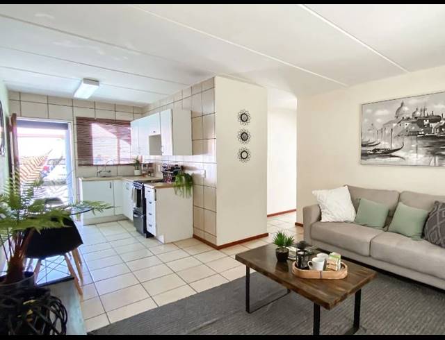 2 BEDROOM APARTMENT FOR SALE IN COMET